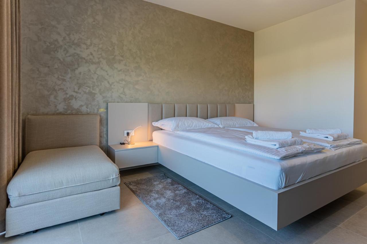 Orhideja Aparthotel