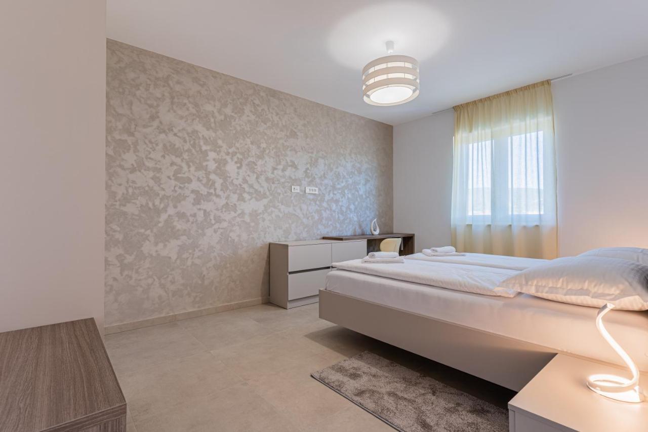 Orhideja Aparthotel 4*