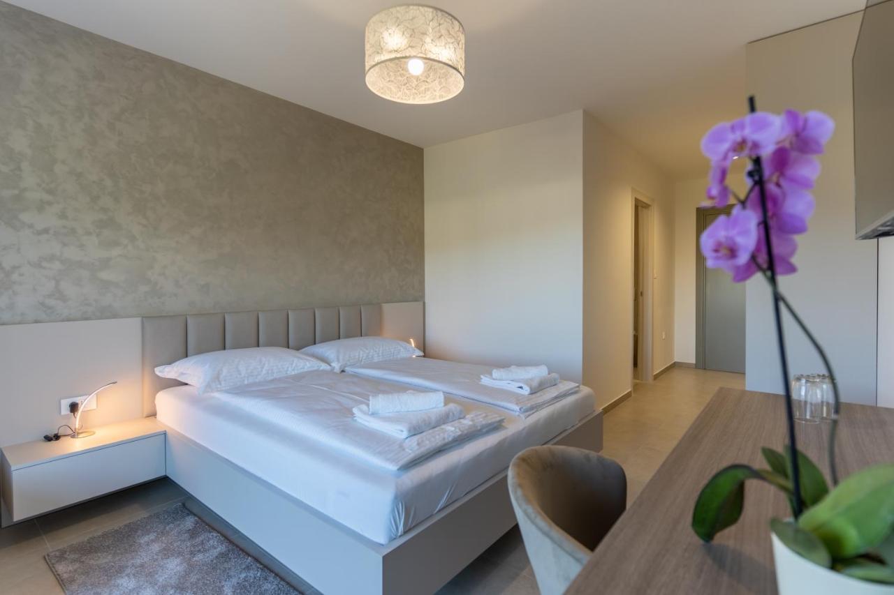 Aparthotel Orhideja 4*